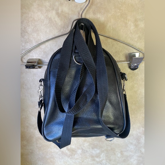 Y2K 90s Looney Tunes Tweety Bird Embroidered Faux Leather Backpack Crossbody VTG - Picture 2 of 7